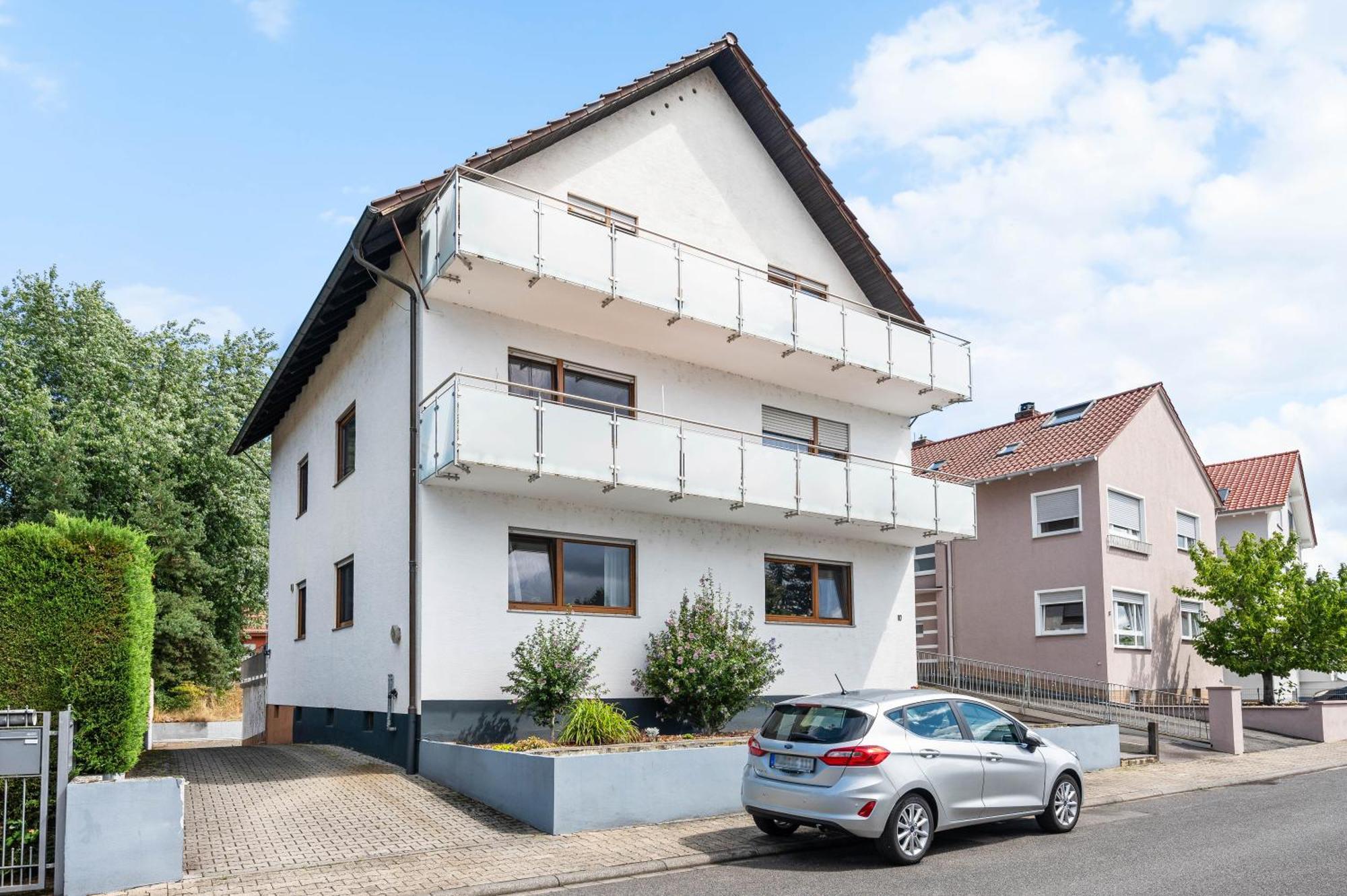 Ruhiges und zentrales Apartment in Hüttenfeld Lampertheim Exterior foto